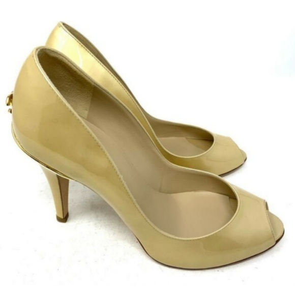 CHANEL COCO Mark Patent Leather Open Toes Shoes - Picture 4 of 8